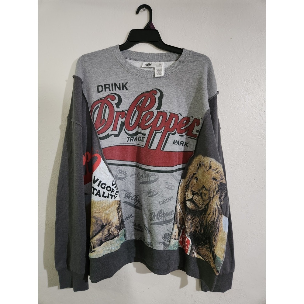 New Dr Pepper Mens Crewneck Sweatshirt Size 2XL Gray Graphic Lion Print...